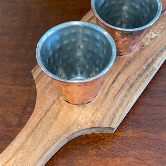 Set of shot glasses on wooden paddle - Picture 4 of 9